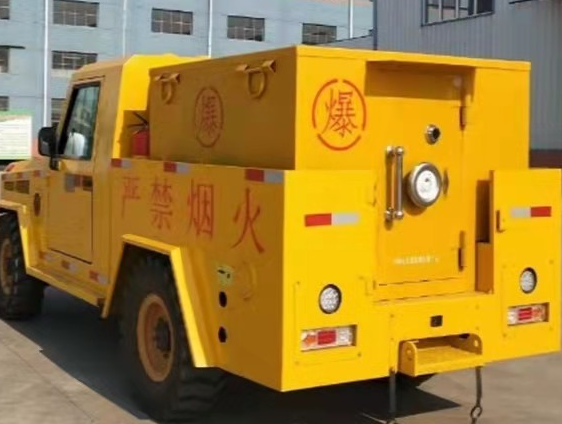 邵阳凯龙爆破器材运输车：保障爆破任务的安全运行